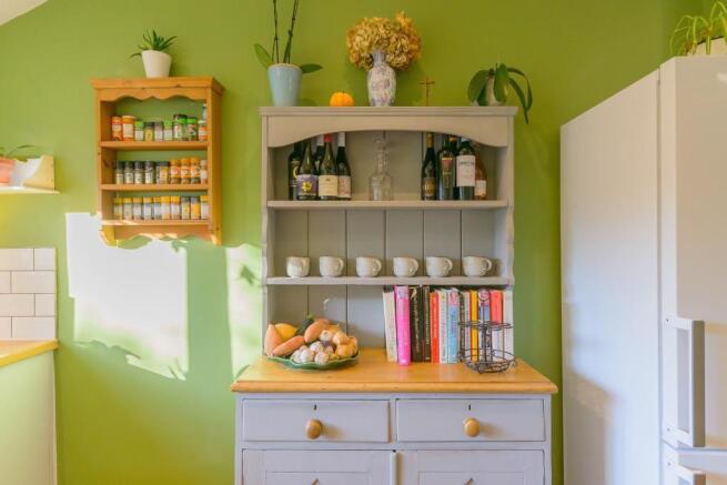 TEERTSELYGRA60 - Kitchen.Breakfast Room B.jpg
