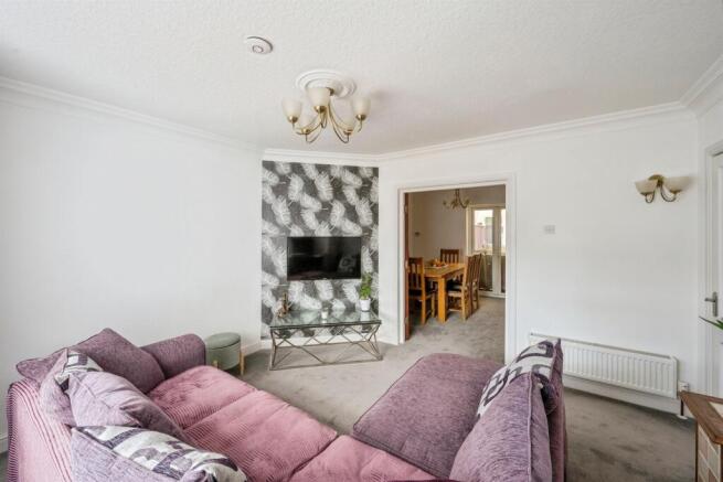 3 bed Semi-Detached for sale Image 10