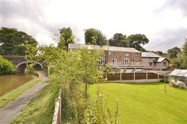 REAR OF PROPERTY: