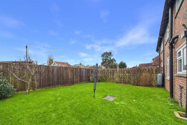 CAM01894G0-PR0259-STILL009.jpg