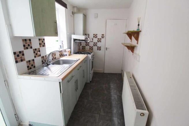 Kitchen T202211031323.jpg