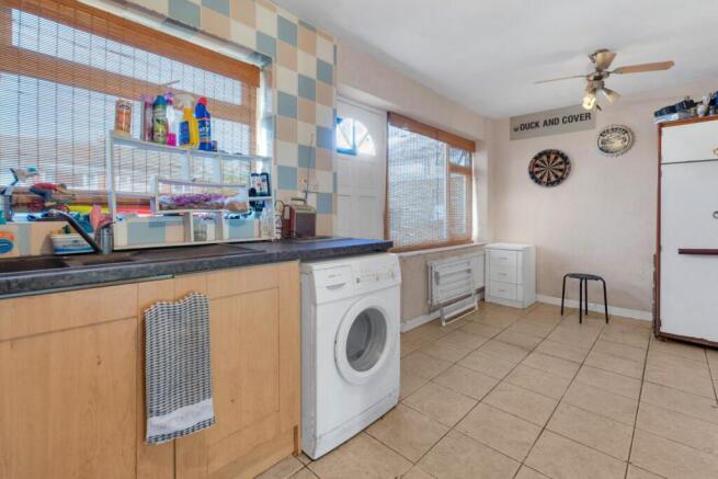 3 bed Semi-Detached for sale Image 5