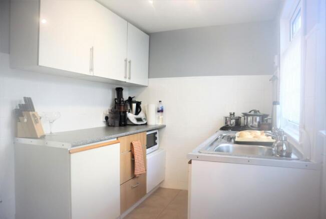 3 cambridge street kitchen