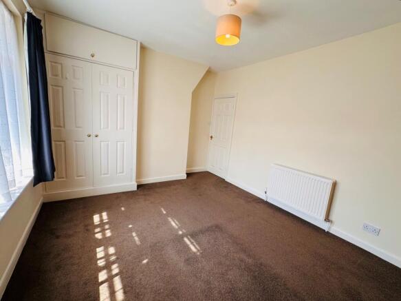 2 bed Terraced to rent Image 8