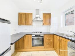 10, Pipers Green, London NW9 8UH