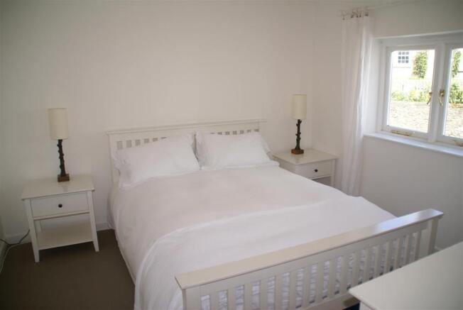 bedroom.JPG