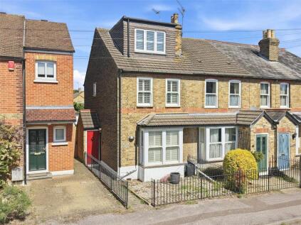 Woburn Avenue, Theydon Bois, Epping, Essex, CM16