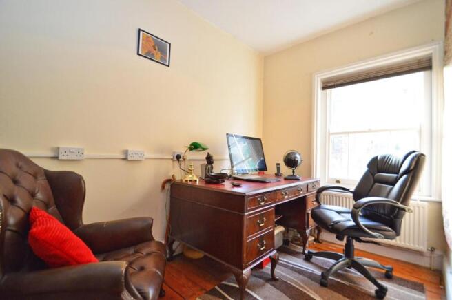 Bedroom/Study