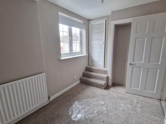 2 bed End of Terrace to rent Image 11