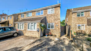 18, Gorsedown Close, Whitehill, Bordon GU35 9QH