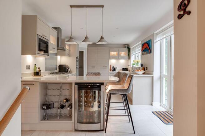 Oldfield Road, Heswall, CH60 photo 3