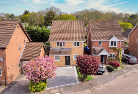 Hill Croft, Titchfield Park