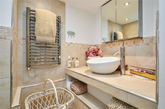 Bed 3 En-Suite