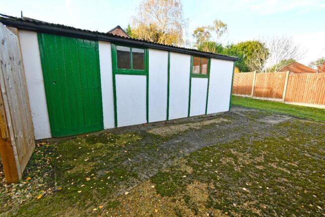 Garage/Workshop