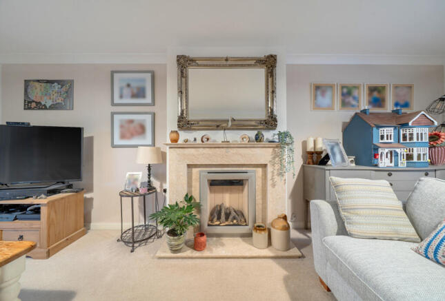 1406983-12-697cdf...