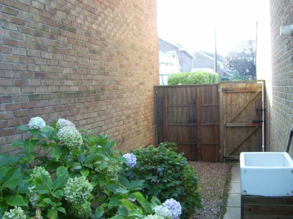 Side Courtyard