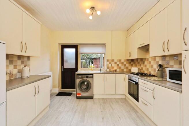 3 bed Bungalow for sale Image 4