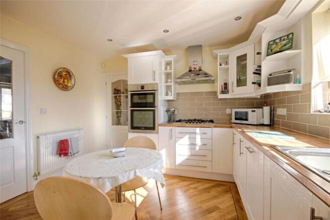 Kitchen/Breakfast Ro