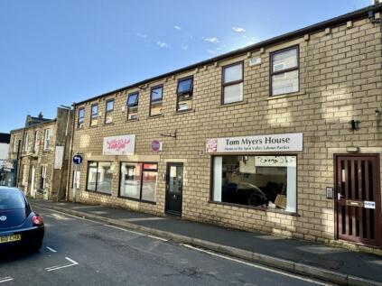 Cross Crown Street, Cleckheaton, BD19