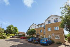 Flat 5, 19 Meadow Gate, Corbins Lane, Harrow HA2 8ET