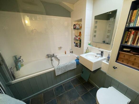 Photo 11