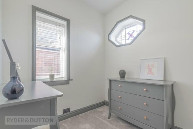 Bedroom 3/ Office