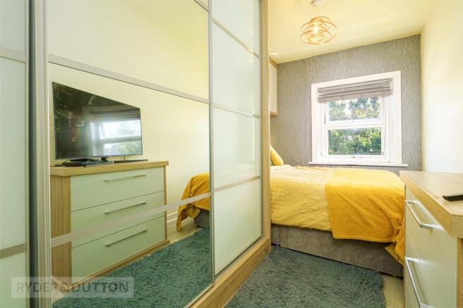 2 bed Terraced for sale Image 12