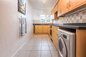 8, 59 Howard Court, Wimborne Road, Bournemouth BH3 7AL