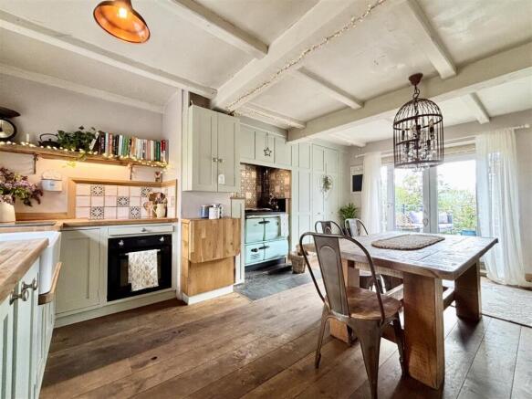 4 bed Farm House for sale Image 5
