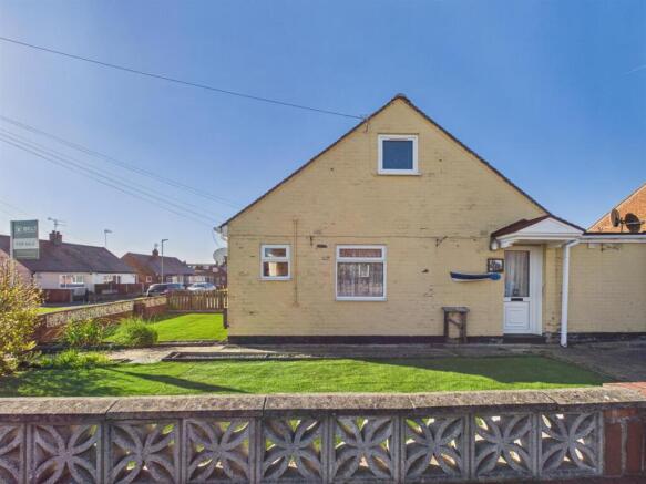 1 bed Semi-Detached Bungalow for sale Image 10