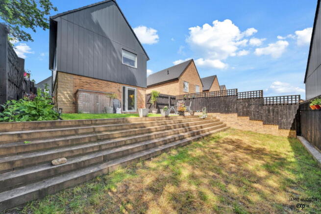 3 bed Detached for sale Image 11