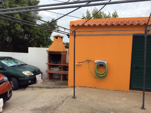 Barbacue and Shed