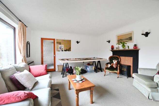 SITTING ROOM