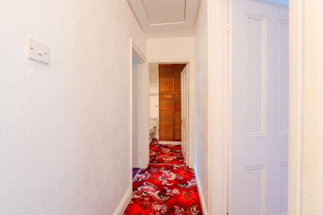 3 bed Terraced for sale Image 8