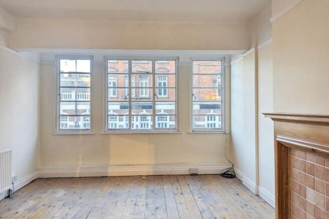 Flat 22 Selwyn Court, Blackheath Village, London, SE3 9SZ