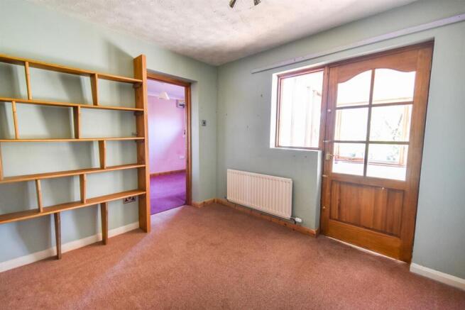 Meadow Close, Maryport photo 4