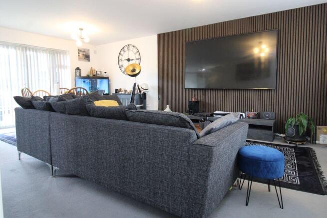 Lounge 2