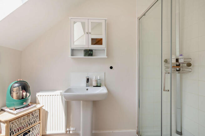 3 bed Town House for sale Image 11