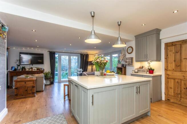 33 London Road61.jpg