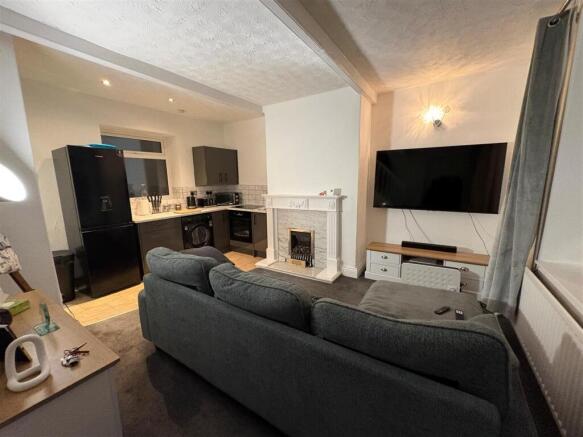 2 bed Terraced for sale Image 4