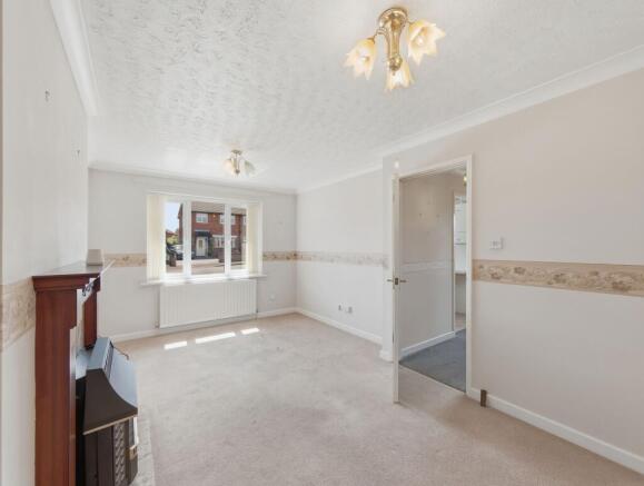 2 bed Semi-Detached Bungalow for sale Image 4