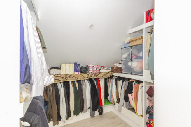 Walk-in Wardrobe