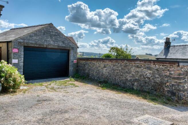 Double Garage.jpg