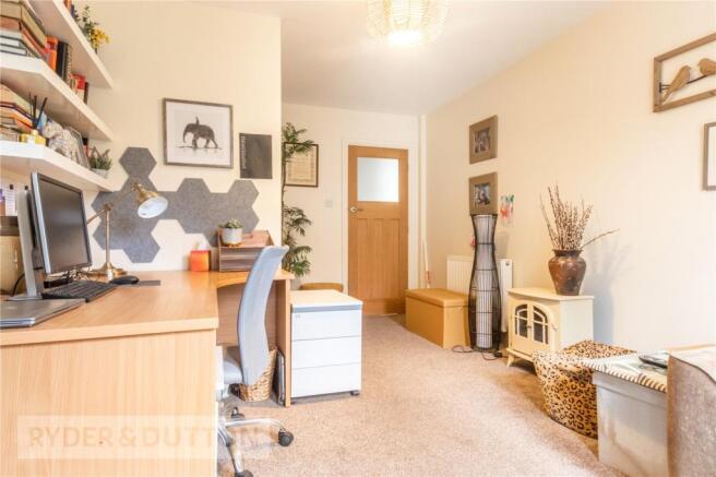 Bedroom 5/Office