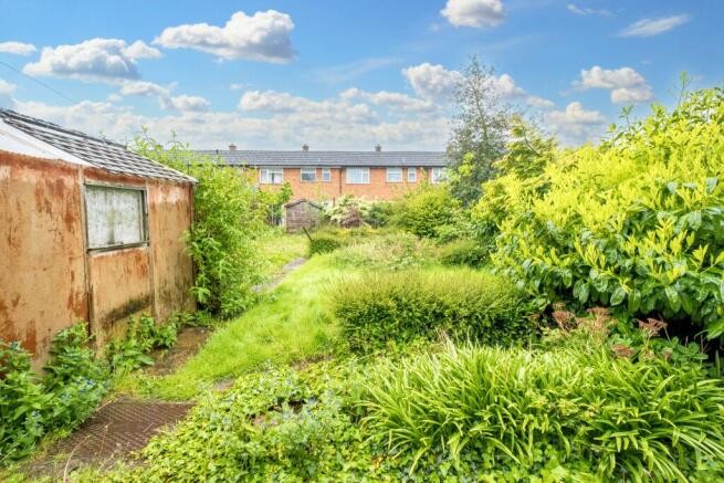 1 Green Way, Burnham, Slough, SL1 8HN
