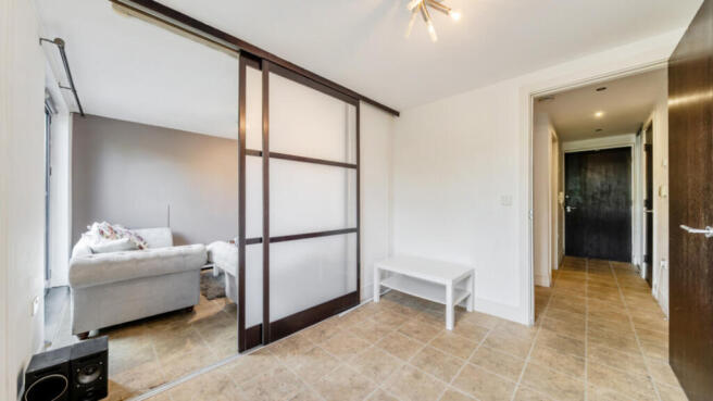 2 bed Flat for sale Image 6