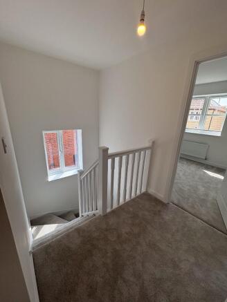 4 bed Detached for sale Image 10