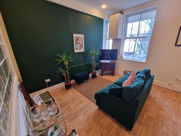 Open Plan Kitchen/Living Space