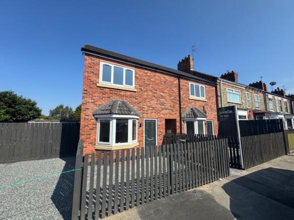2 bed Semi-Detached for sale in beverley