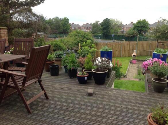 Garden Decking.jpg